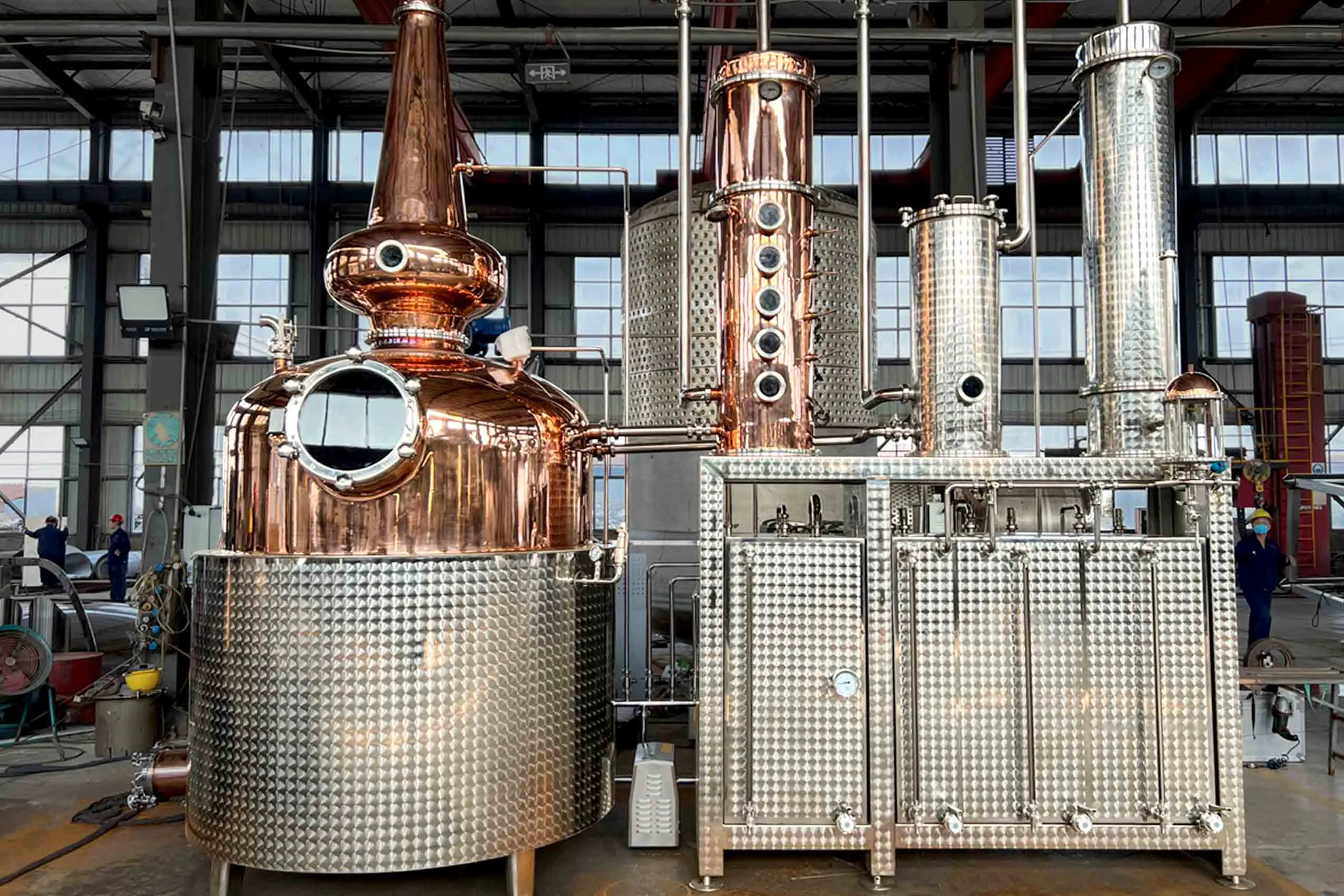 Zeyu engineer providing on-site brewery system operation training