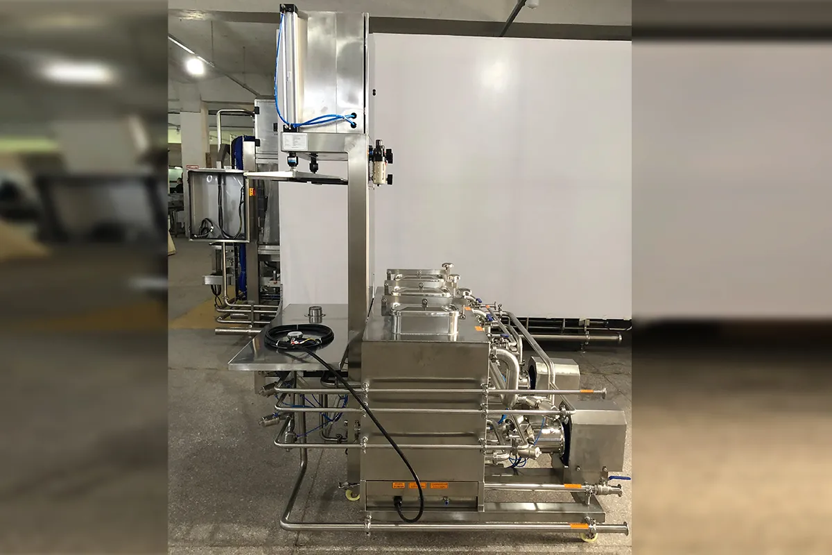 PLC touchscreen control panel of integrated keg washer filler