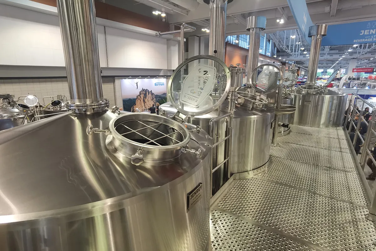 Complete 20BBL brewing system installed in commercial brewery