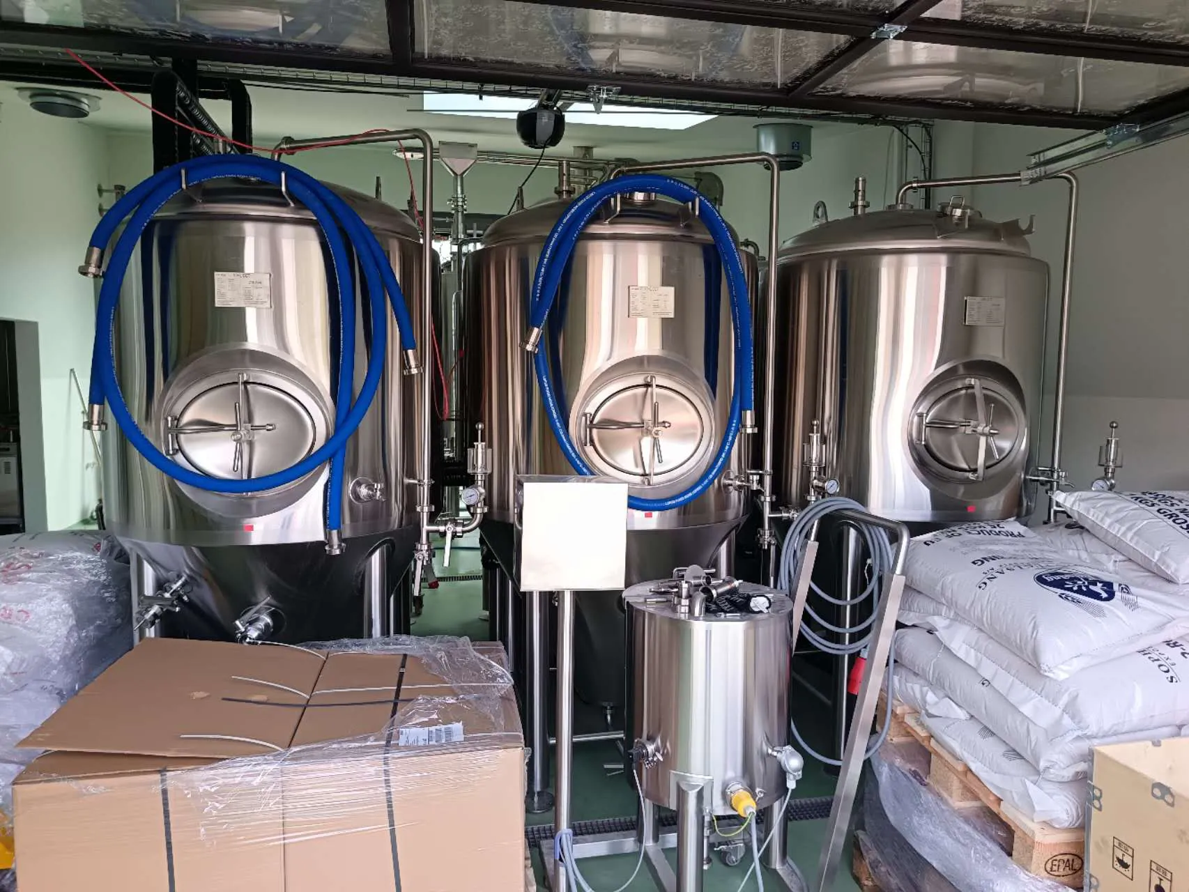 Zeitgeist Brewing 10HL semi automatic brewery complete installation in Haderslev Denmark