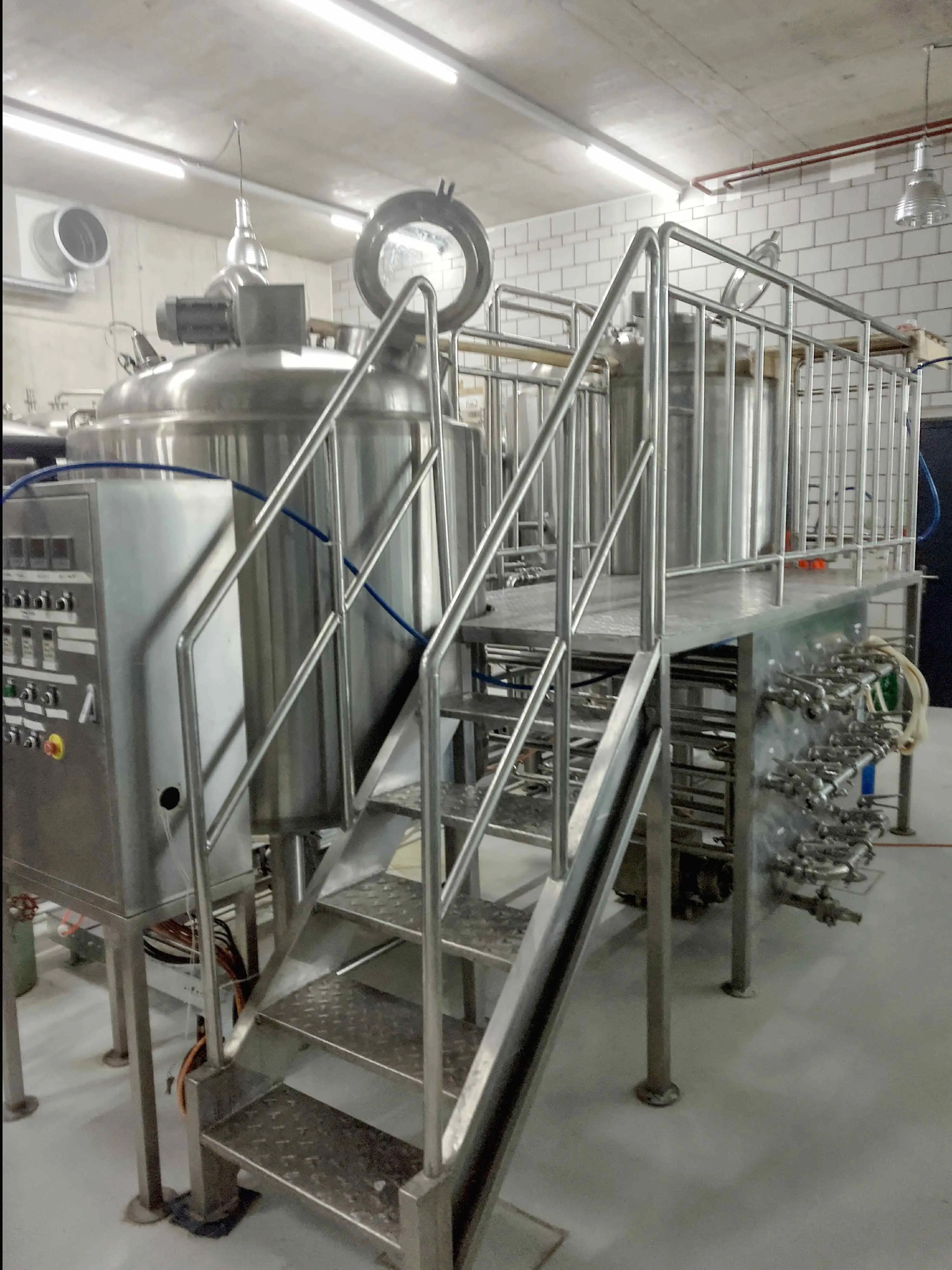 10hl brewhouse core equipment at dr. brauwolf zurich binz