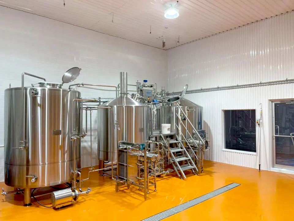 Stainless steel fermentation tanks of 10BBL brewery system