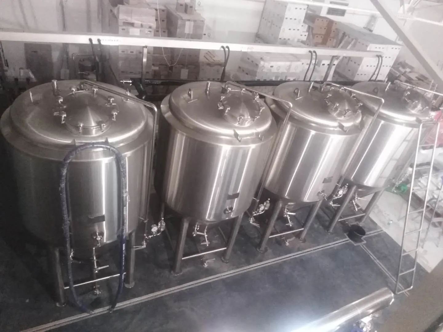 Stainless steel fermentation tanks at Brasserie Quentovic 20HL brewery