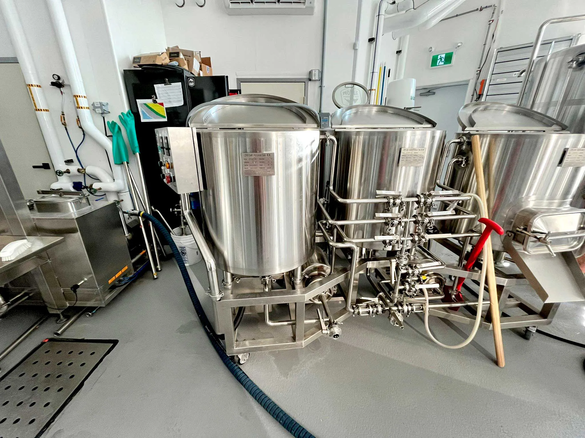 Brasseur Des Monts 10HL auto brewing system full installation view