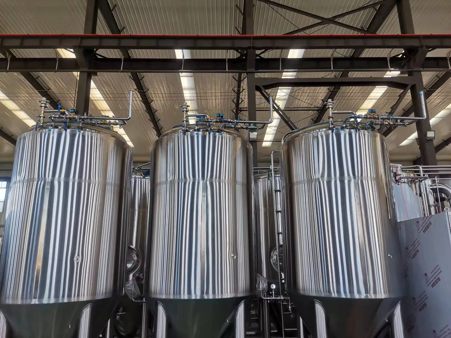 10HL mash lauter tun and kettle whirlpool vessels at Danish craft brewery