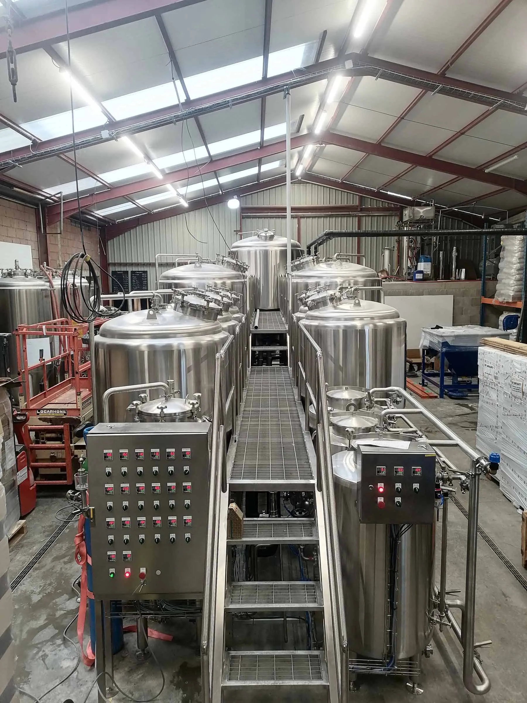 LA BRASSERIE DU LOUP BLANC 10HL brewery system complete installation