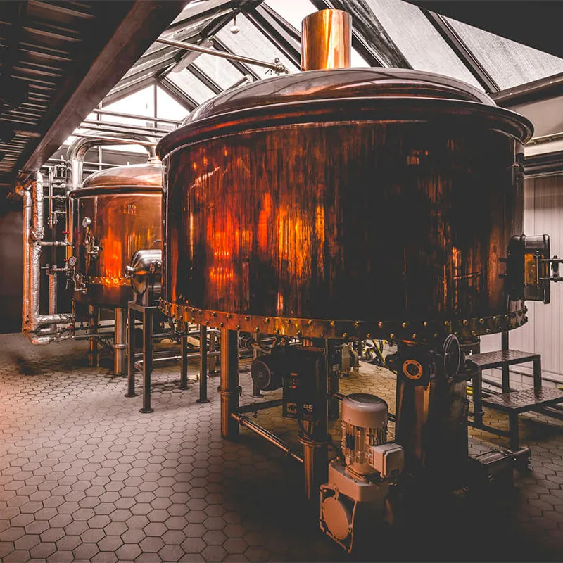 Brewmaster operating manual valves on 20HL brewery equipment at Slot Oostende