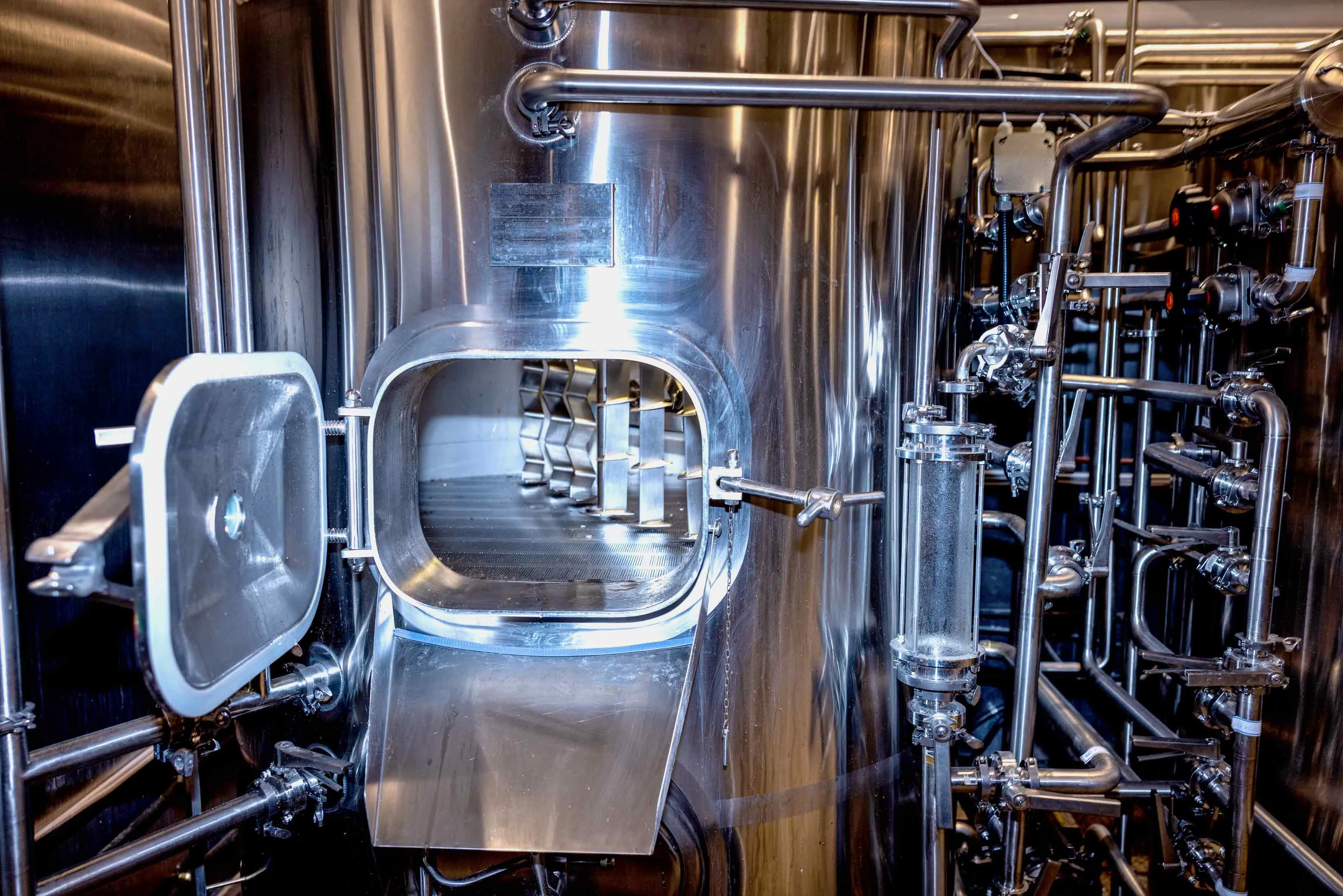 Stainless steel fermentation tanks of Taberna Nacional 7BBL brewery