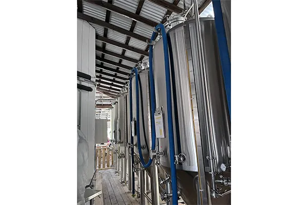 Finished installation of beer brewhouse and fermenters for Nevis Peak Brewery project