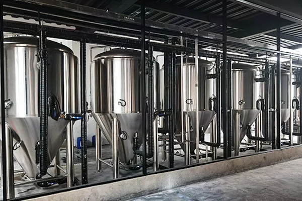 Complete 20HL microbrewery system delivered to Humdinger Brewing