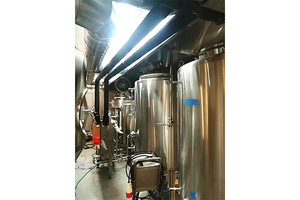 Full view of installed 500L brewhouse
