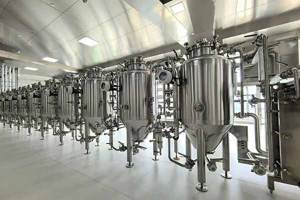 Microalgae cultivation system for commercial algae farming