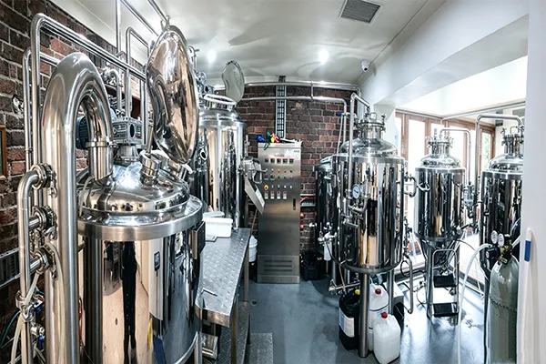 Sistema completo da 3HL per birrificio commerciale da pub per la produzione di birra artigianale