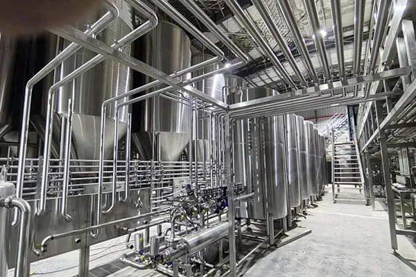 Installation clé en main d'une usine de brassage de bière commerciale Niugini Brewery