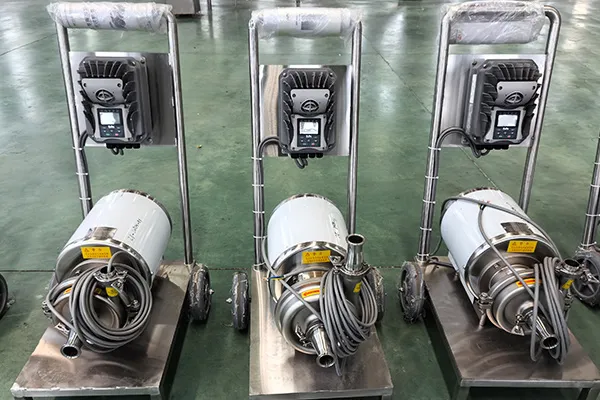 Movable pump cart for site liquid transfer